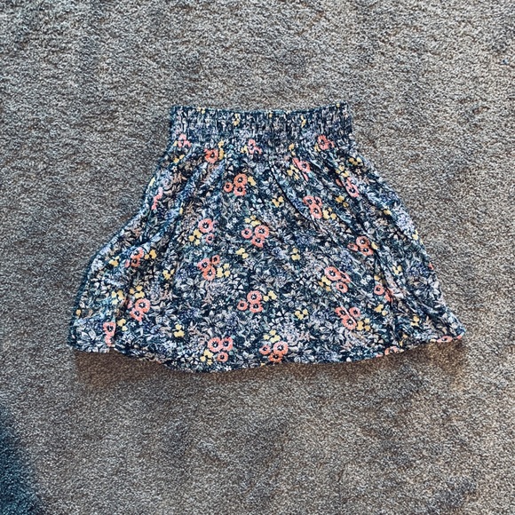 Frenchi Floral Skirt | size XS - Picture 5 of 6